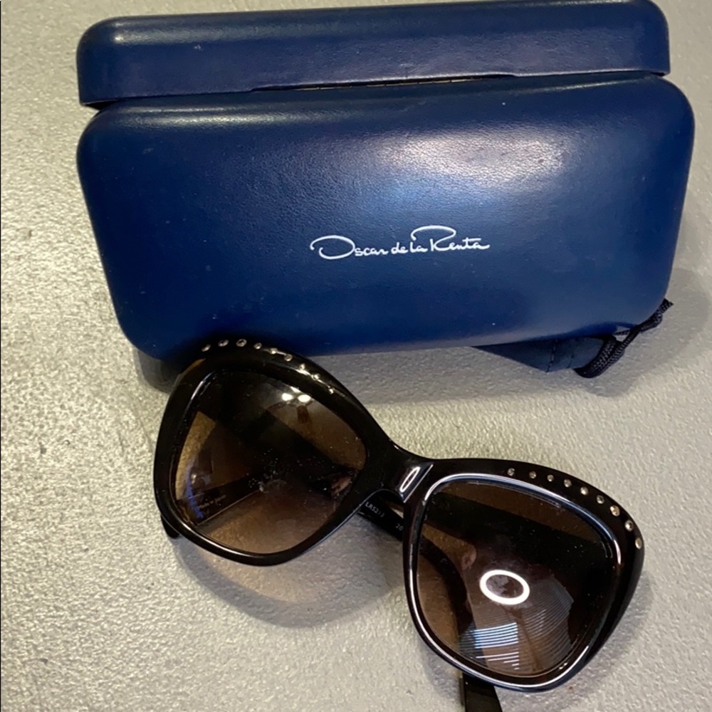 Oscar de la Renta Sunglasses